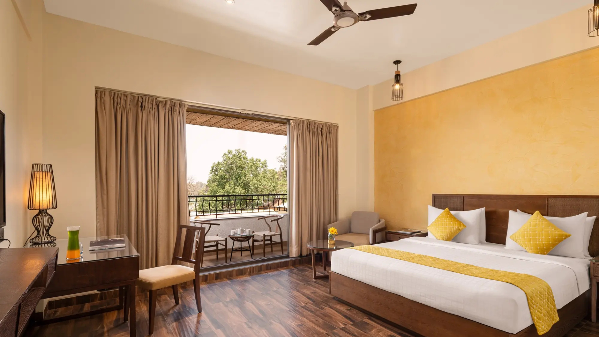 Hotel Amenities Guide India: What You Actually Get by Category