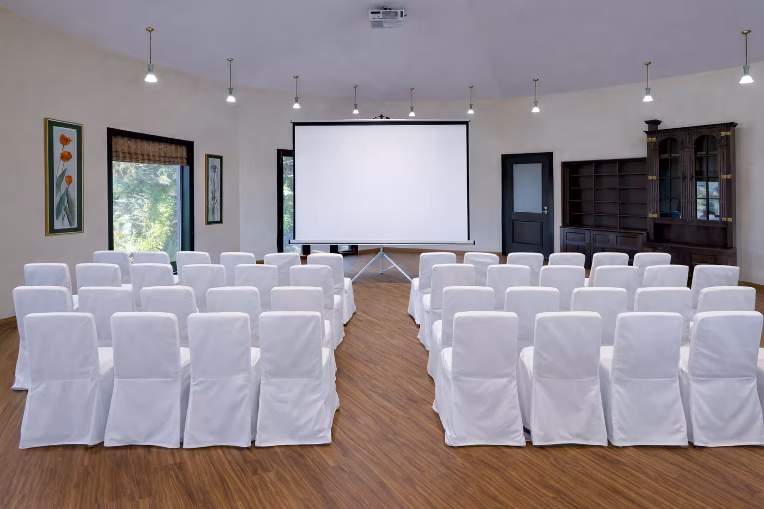 Theatre Style